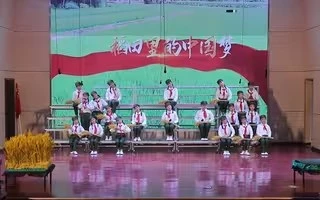 朗诵《 稻田里的中国梦》新晃县贡溪小学