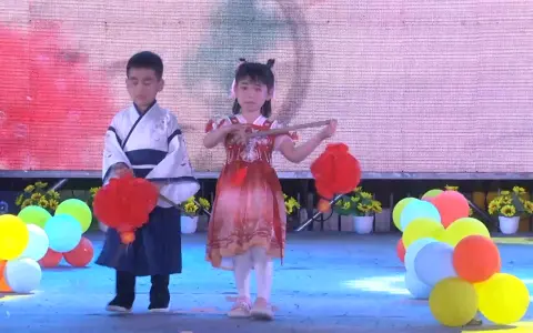 08中二班《礼仪之邦》汉服秀-晃山新城幼儿园2023年庆六一文艺汇演