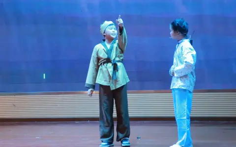 10碧朗小学 课本剧《大禹治水》