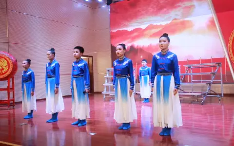 08一完朗诵《古韵今风，中华少年强》