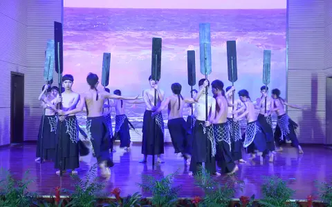 23林冲学校初中部群舞《南海潮》&新晃县第19届校园艺术节集体节目比赛