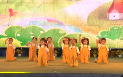 06中四班《我不想长大》-晃山新城幼儿园2023年庆六一文艺汇演