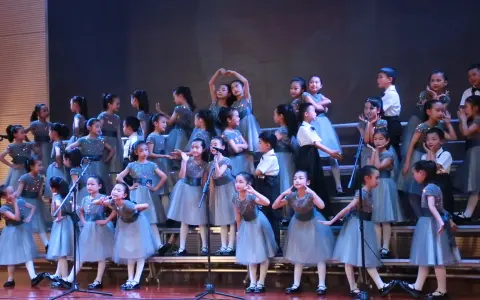 05芙蓉小学 小合唱《马马嘟嘟骑、崖上的波妞》