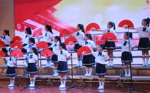 04酒店塘小学 小合唱《半生雪》
